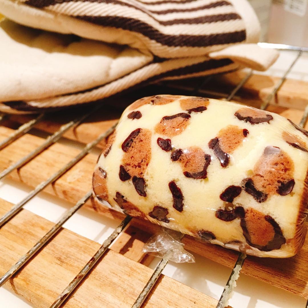自製(豹紋)東京香蕉蛋糕 ♥巧克力香蕉卡士達餡♥ : jinella 一起做
