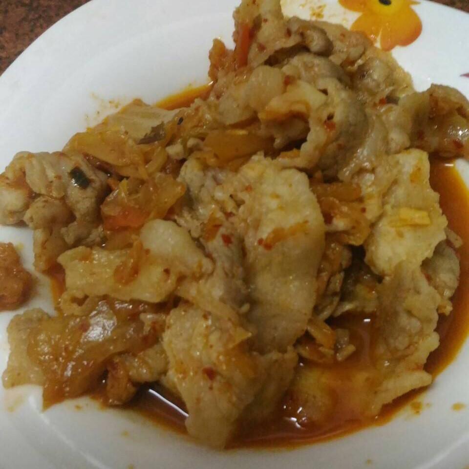 [一鍋隨意煮]韓式泡菜豬肉 : 芯慧的簡單料理💕 跟著做