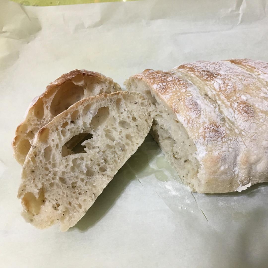 義式香料鹹麵包（免揉無糖無油低溫發酵麵團 : Mei 跟著做