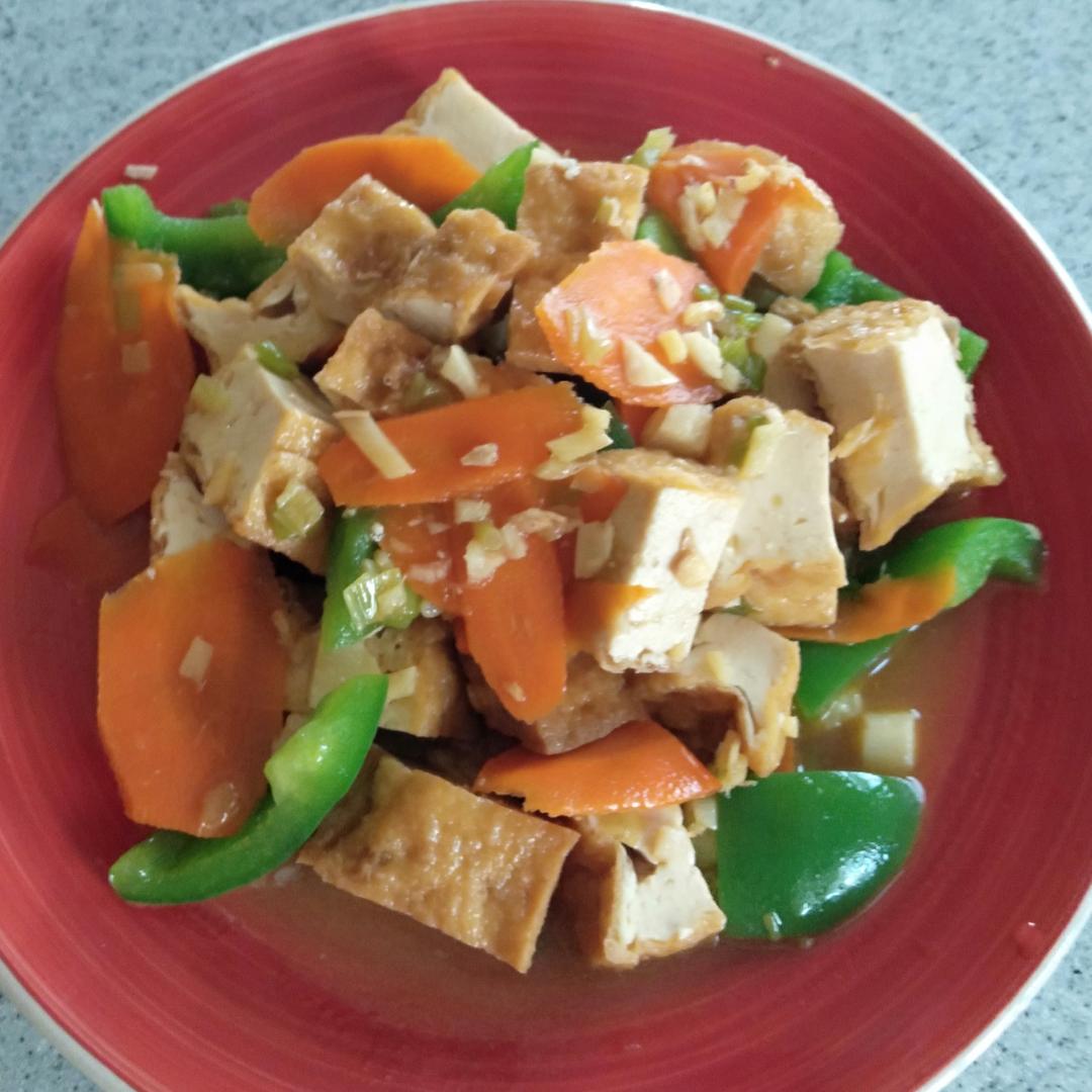醬炒青椒油豆腐 : 陶金甌 跟著做