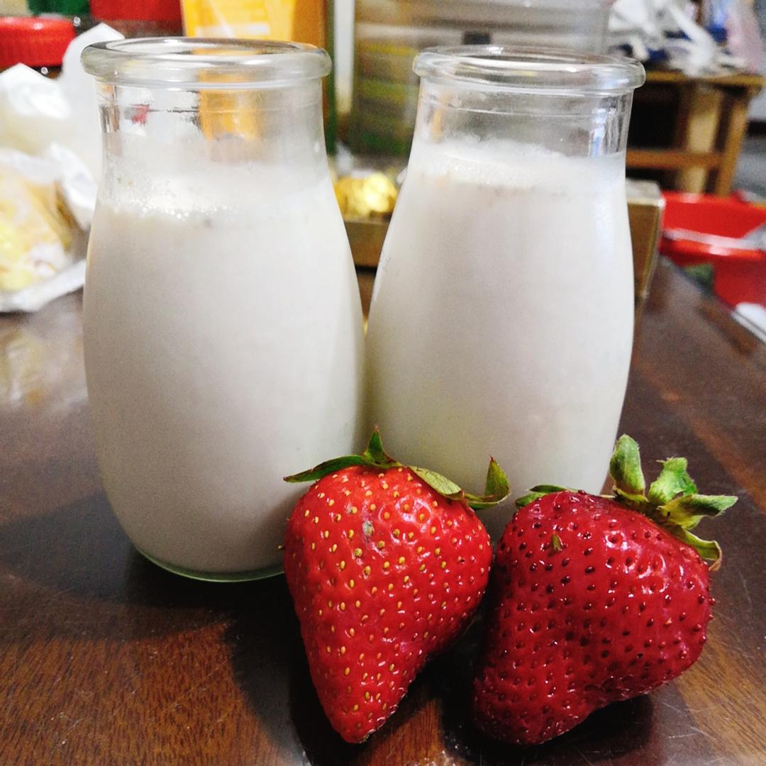 🍓草莓牛奶布丁🍓 : 吃貨愛下廚 跟著做
