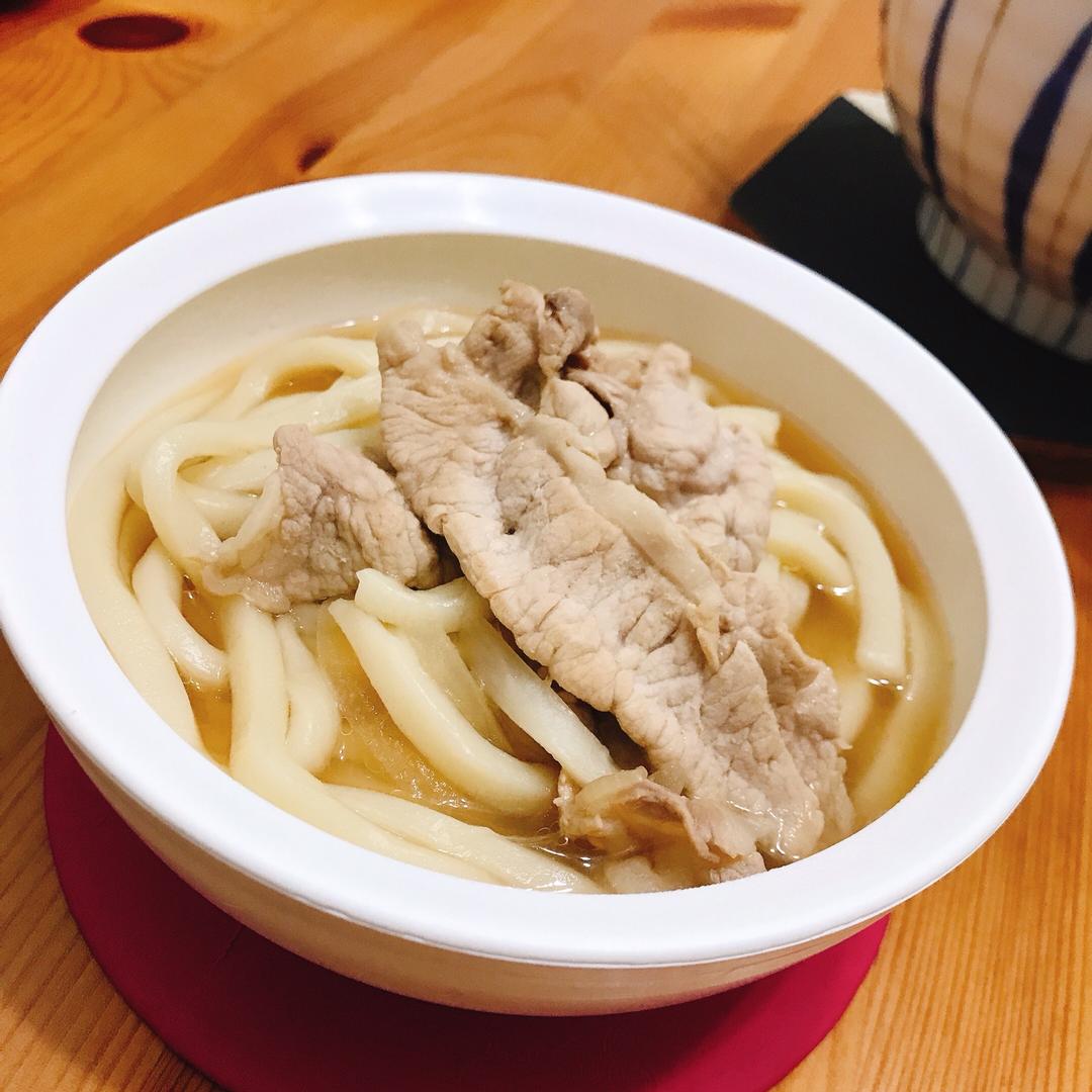 日式牛肉烏龍麵。一人份食譜 : 湯湯 一起做