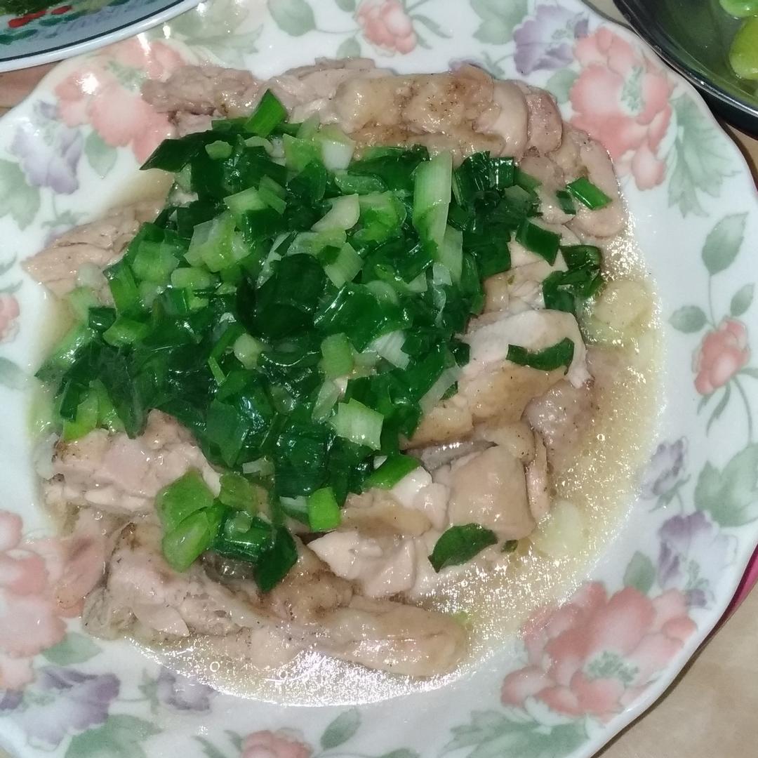蔥油雞-簡單電鍋料理 : 吳美茹 一起做