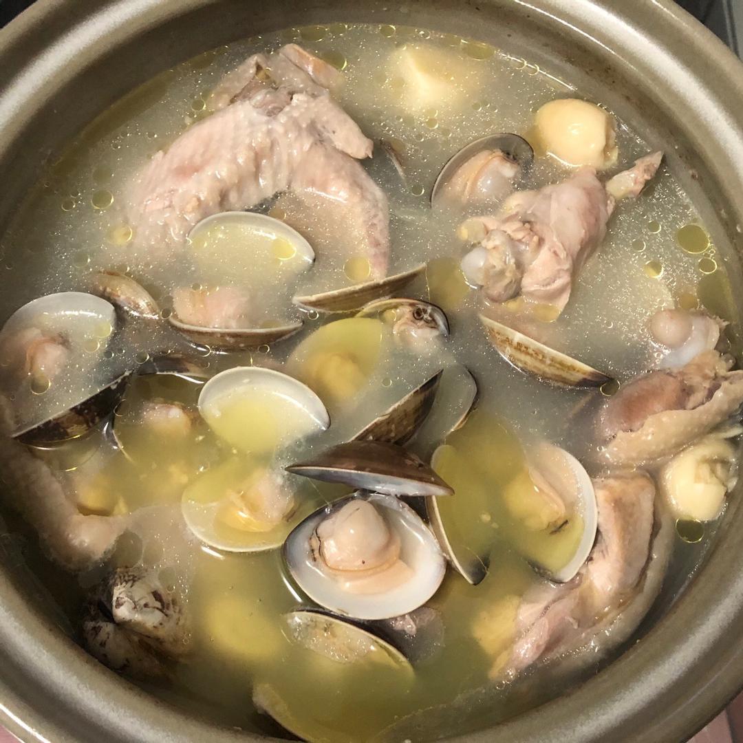 蒜頭蛤蠣雞湯 : 黃小儀 一起做