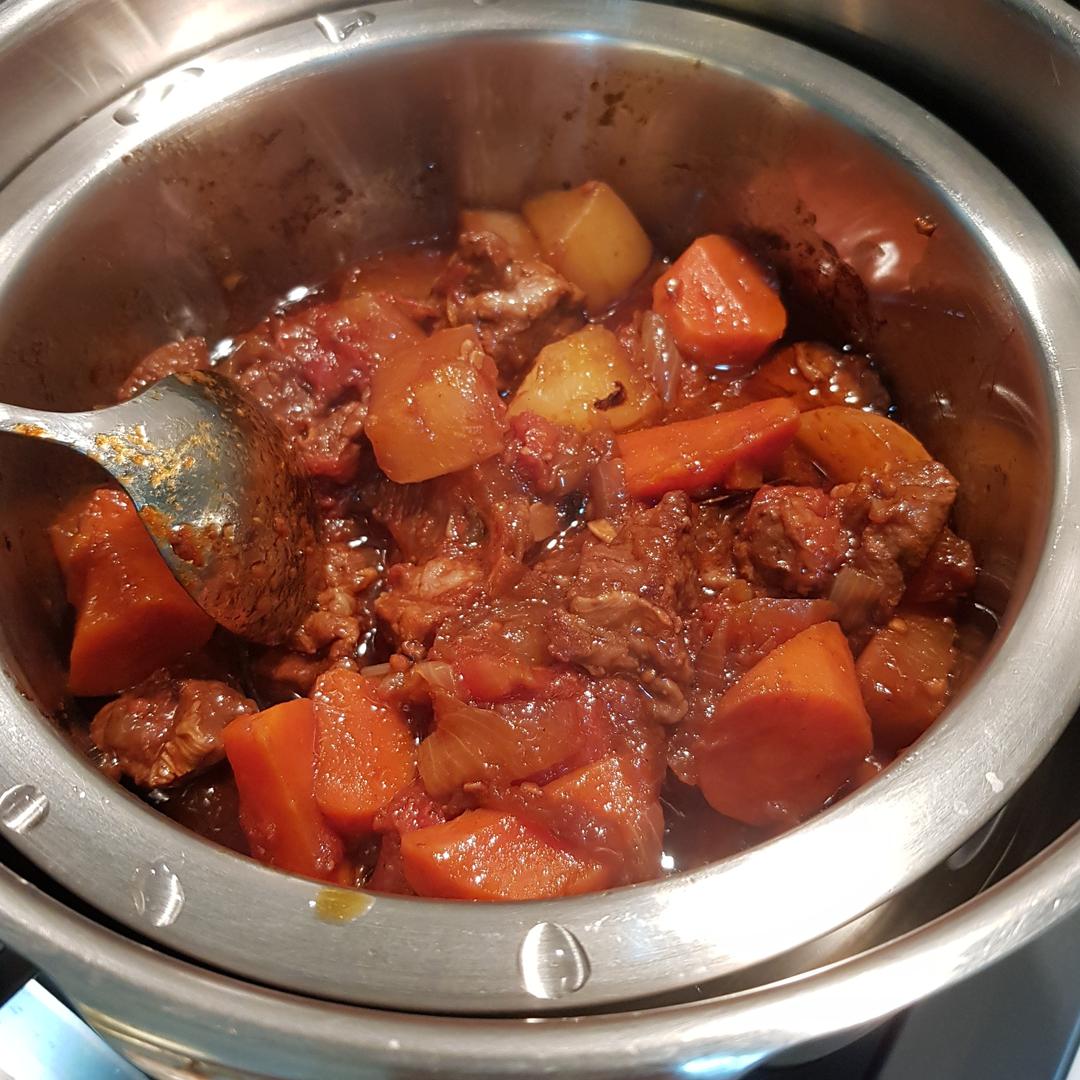 原汁番茄燉牛肉（無水版） : Tiffany Hung 跟著做