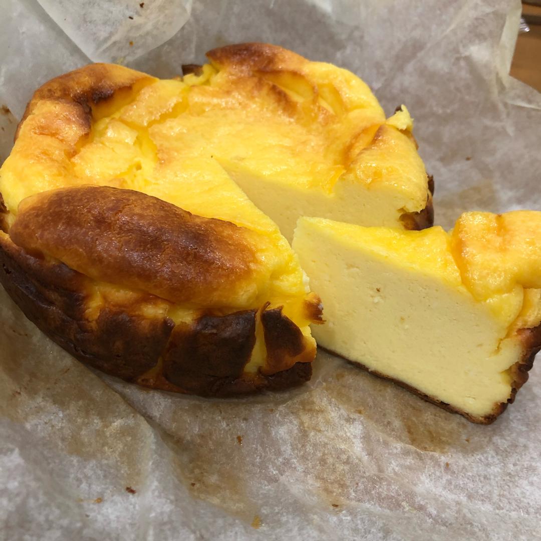 《減糖系列》檸香巴斯克乳酪蛋糕 : 甜甜陽光製造所 一起做