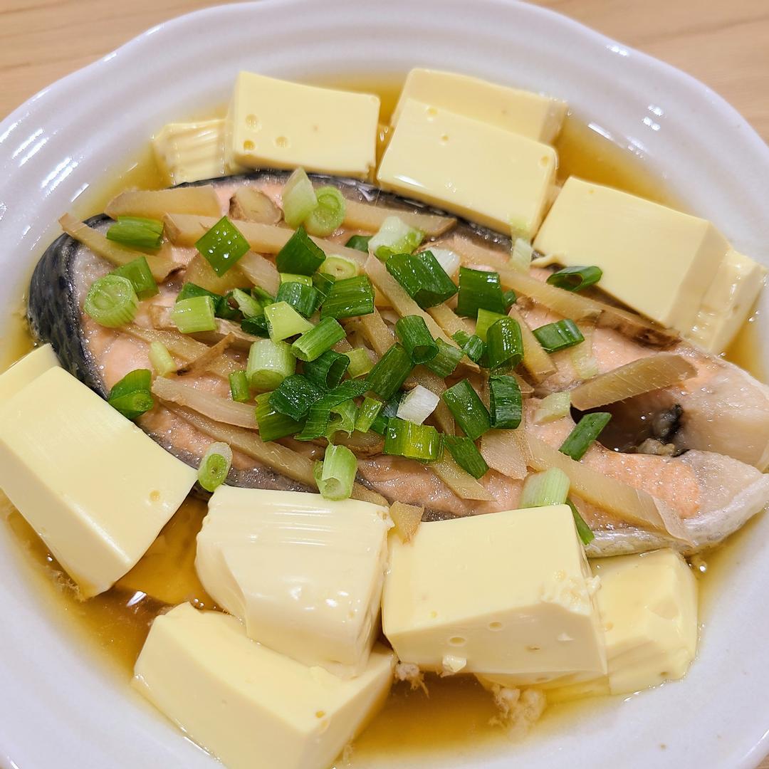 電鍋料理-清蒸鮭魚佐雞蛋豆腐 : Vicky Huang 一起做