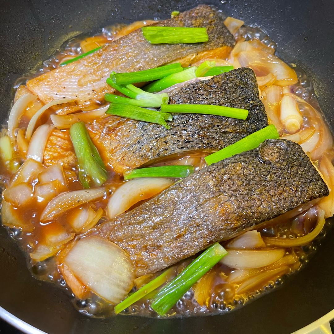 醬燒洋蔥鮭魚 : Irene Ang 一起做