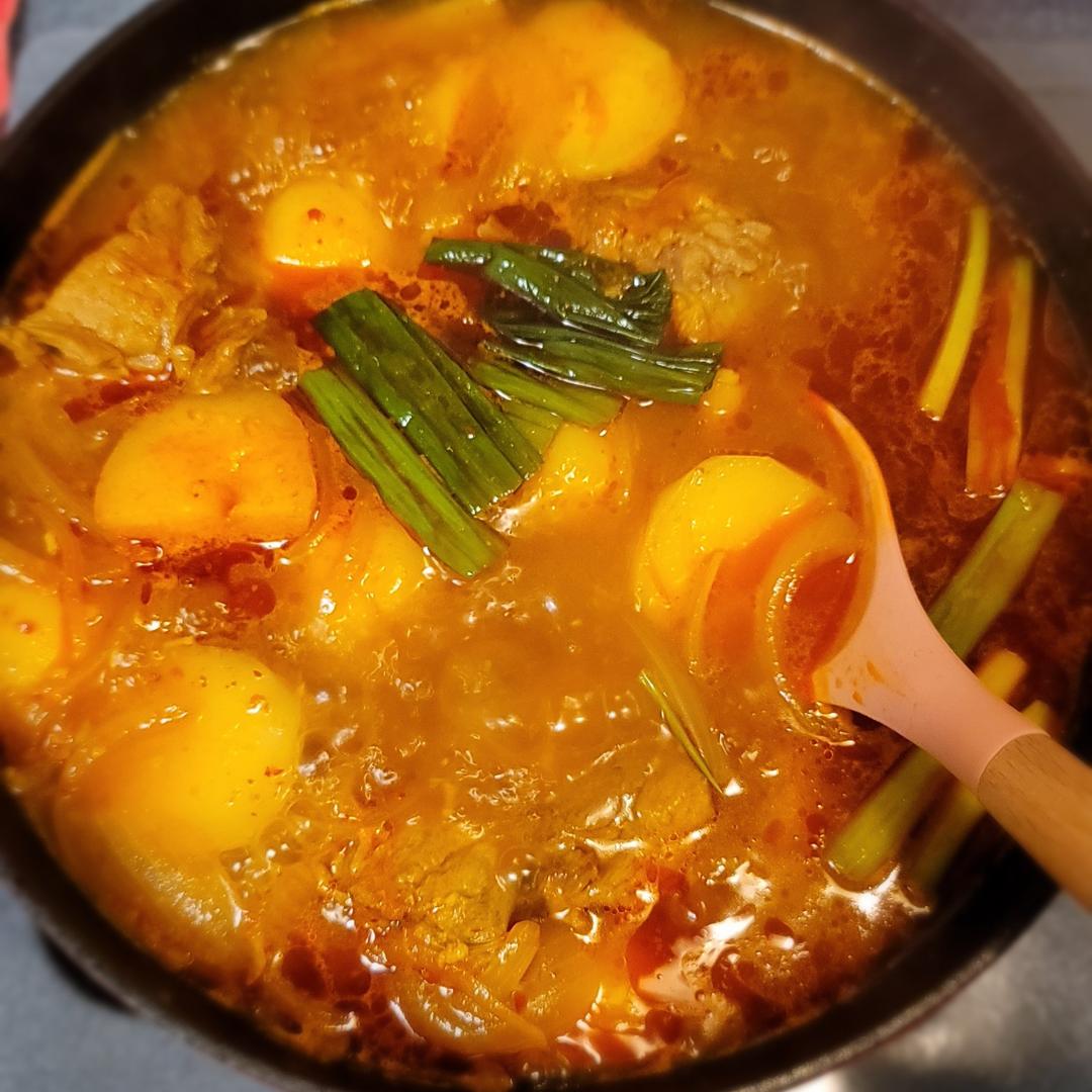 韓式馬鈴薯燉排骨湯 : 高麗雅 一起做