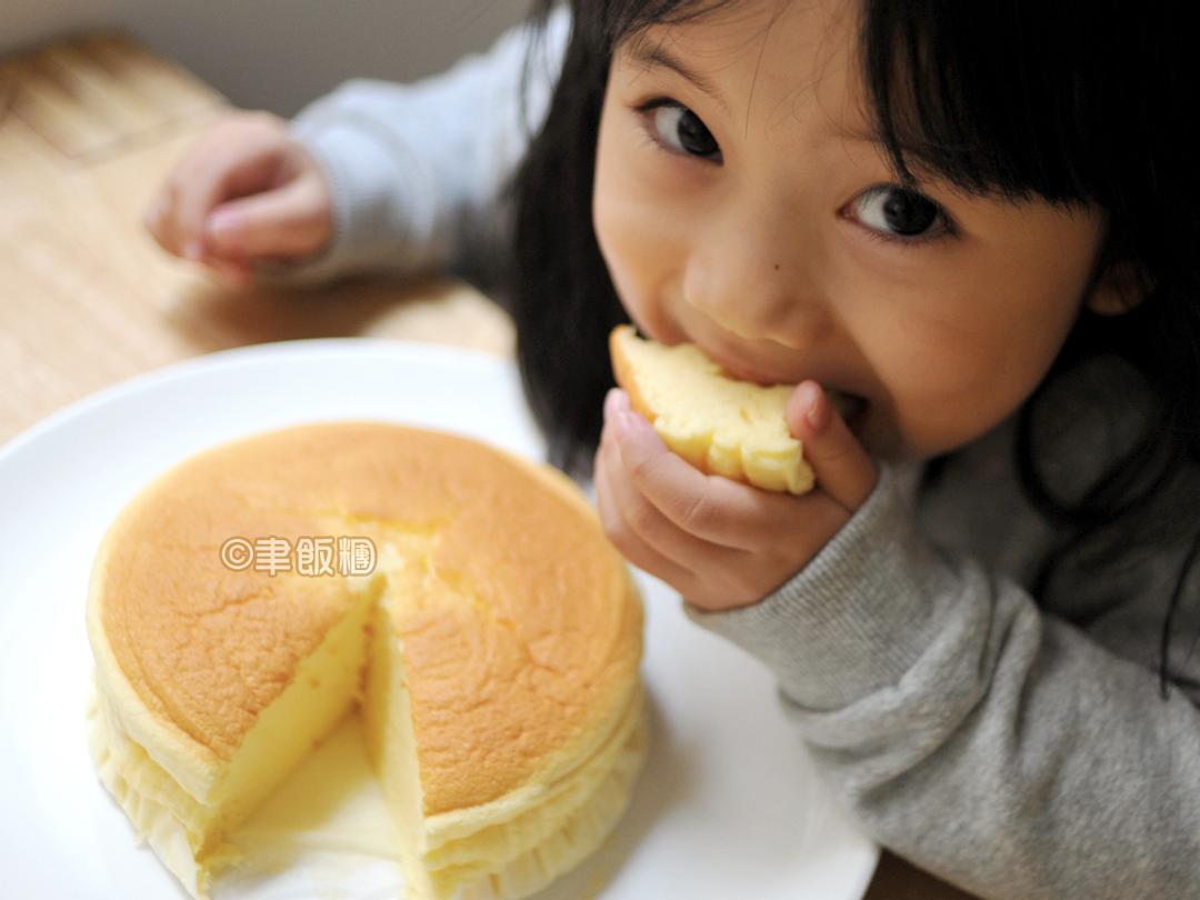 超司蛋糕基本款-輕乳酪蛋糕 by 戀戀家 : PeiMami 跟著做