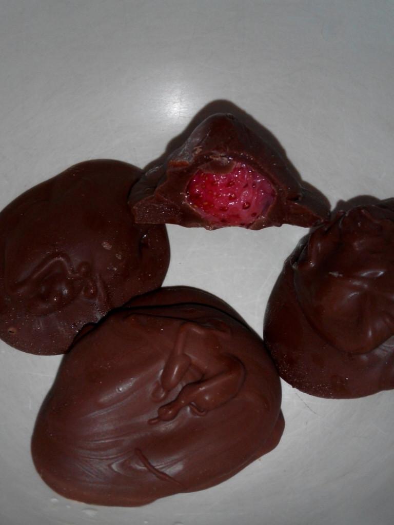 巧克力鮮草莓夾心 : Eva 一起做