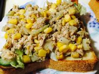 鮪魚玉米🌽洋蔥三明治