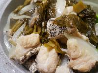 參考食譜 : 酸菜龍膽石斑魚湯