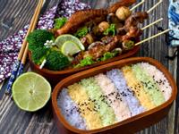 烤肉串彩米飯盒
