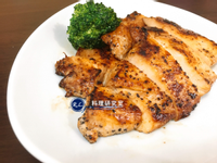 【家常菜】黑胡椒醬燒雞胸肉(10分鐘上菜
