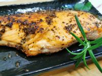 簡易家常菜3-義式香料煎鮭魚