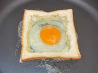 美味早餐—吐司洞起司蛋