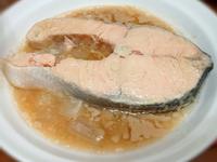 味增洋蔥蒸鮭魚（電鍋料理）