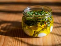 橄欖油醃優格起司（Labneh）