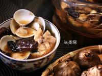 黑蒜香菇蛤蜊雞湯～防疫料理