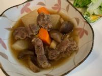 蘿蔔燉牛肉湯（肉骨茶口味）