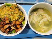 菠菜泥煎蛋+菠菜餛飩湯