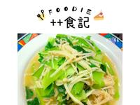青江菜炒金針菇～可素食