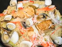 生米鮭魚蛤蜊高麗菜炊飯