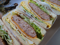 【早午餐】漢堡排三明治