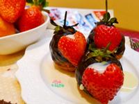 草莓巧克力球【草莓就愛鷹牌煉奶】