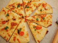 馬鈴薯鯷魚脆皮Pizza