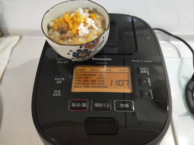 Panasonic 可變壓力 IH 電子鍋之南瓜菇菇粥的第 19 張圖片