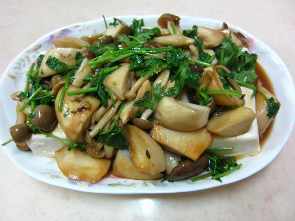 蘑菇豆腐图片大全集 - 美食照片、家常菜谱真实高清实拍图片欣赏