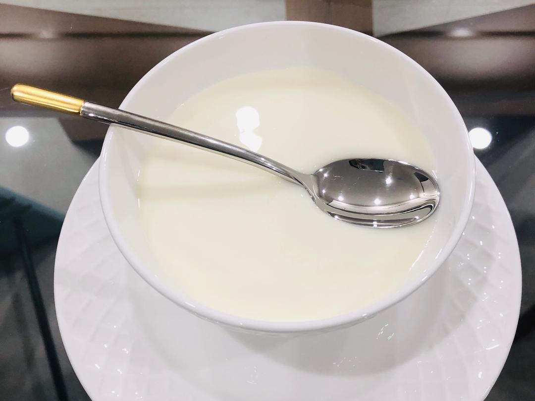 鮮奶燉蛋白